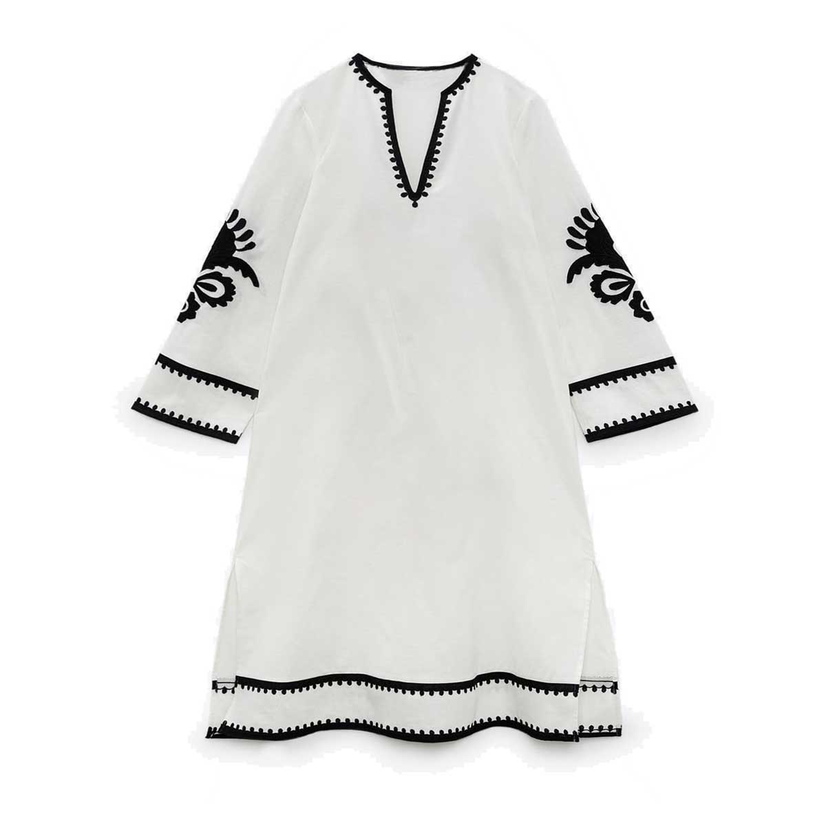 刺繍入りミディ丈ワンピース